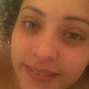 Meet your Posher, Zuleyka